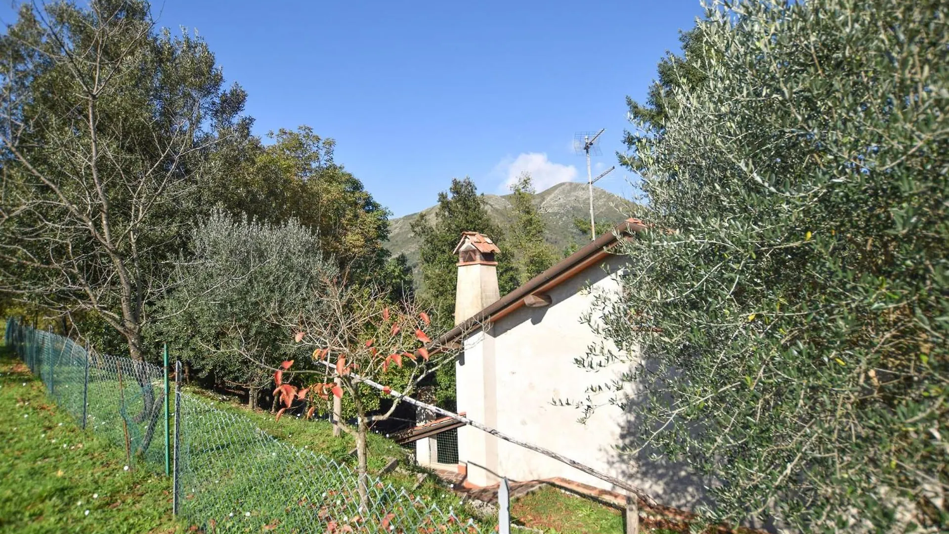 Gorgeous Home In Gombitelli With Kitchen
