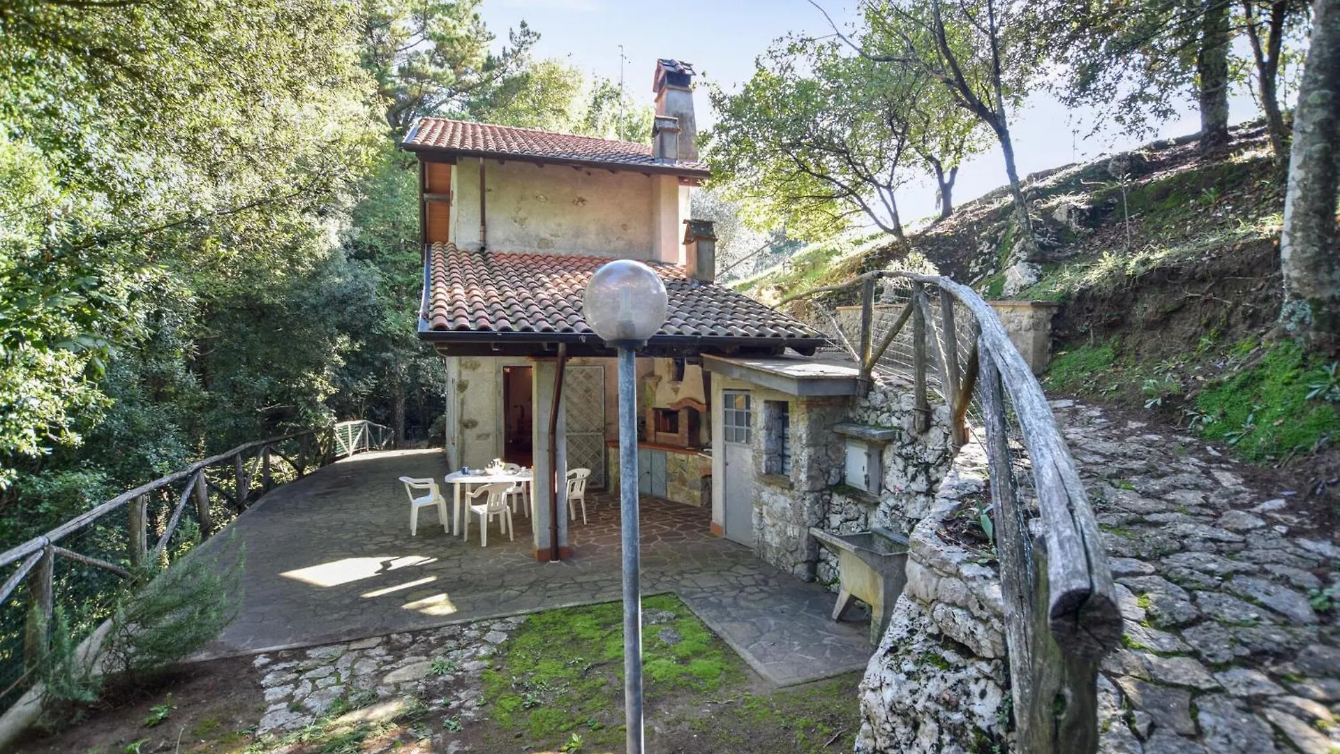 Gorgeous Home In Gombitelli With Kitchen